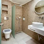 מלון דירות Waterside לימנריה