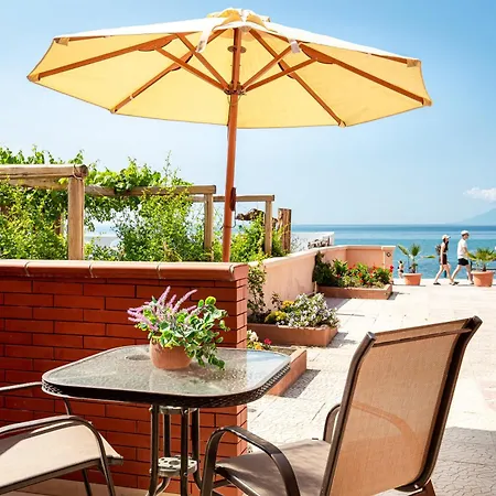 Waterside 아파트호텔 *